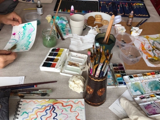 Pintura para el bienestar con la artista Ainhoa Batres