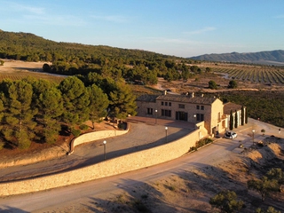 Visita Finca Collado - Cata de vinos y embutidos
