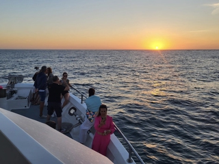 Ruta Puesta de Sol con copa de cava y música ambiente