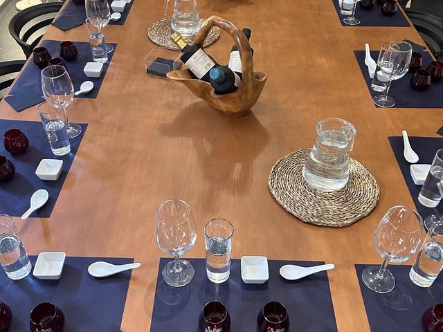 Visita a la almazara y cata de aceites con maridajes