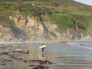 Surfari - Viaje de surf en Coruña