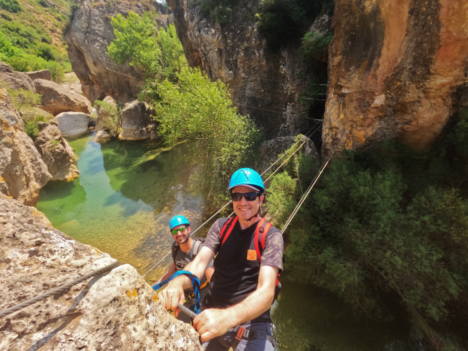 Vía ferrata familiar Peñas Juntas: aventura vertical en Sierra de Guara