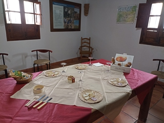 Conoce los secretos de la Torta del Casar