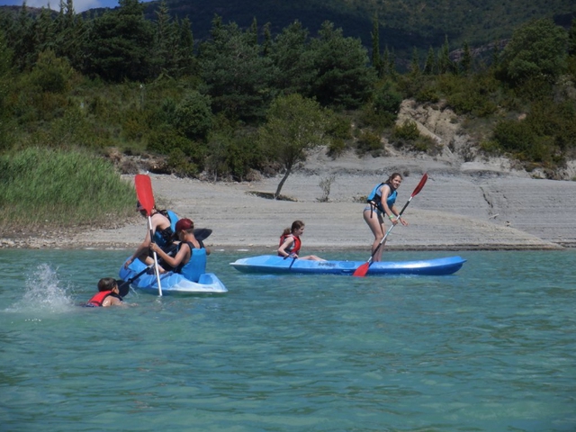 Kayak en Embalse Aguas Tranquilas