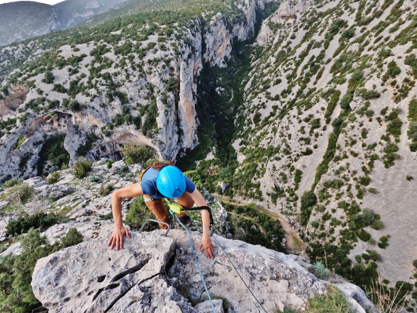 Vía Ferrata en Rodellar: Vive la aventura más espectacular de la Sierra de Guara