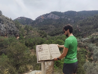 Ruta de Cascadas y Esculturas