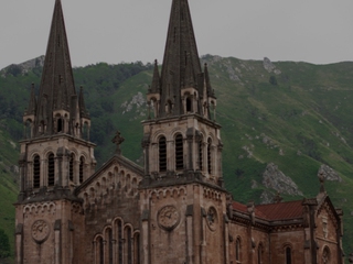 Excursión a Covadonga, Lagos y Lastres