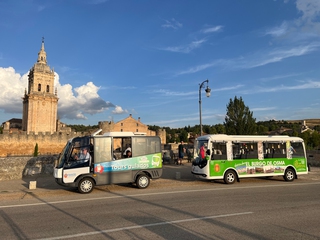 Bus turístico en Burgo de Osma