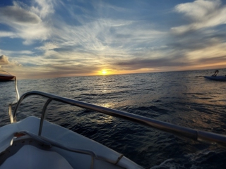Ruta Puesta de Sol con copa de cava y música ambiente