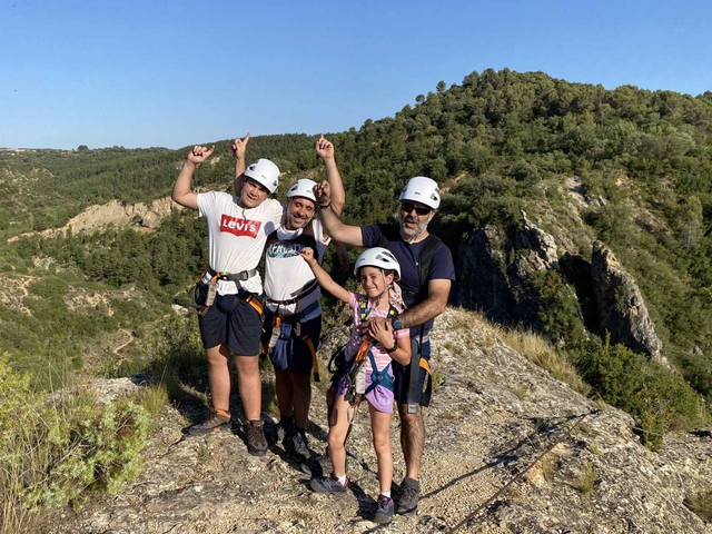 Vías Ferrata en Sierra de Guara con niños - Awaventura