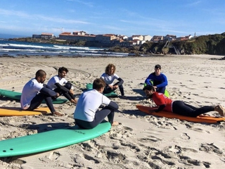 Clases de Surf - La Wave