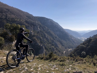 Alquila una bicicleta eléctrica de montaña