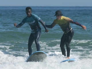 Clases de surf varios niveles en Surfadictos