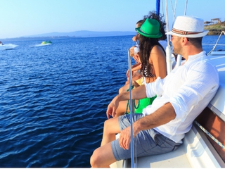 Crucero en Velero de medio día o día completo