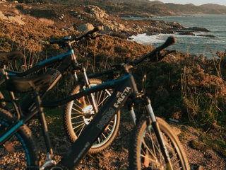 Explora O Morrazo en bicicleta eléctrica.