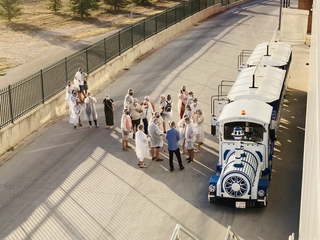 Tren turistico en el que tiene lugar la visita de la ruta de la manzana de Soria