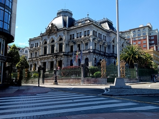 Free Tour Rincones Bélicos de Oviedo
