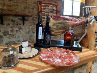 Experiencia en Trufiturismo y Degustación de productos típicos de Teruel