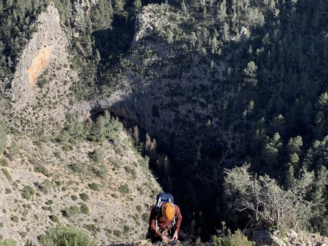 Escalada Guiada - Vía la Magía de tu Melena - Montanejos