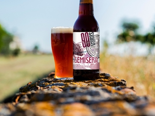 Catas de cerveza y maridaje de quesos e ibéricos en la Fábrica