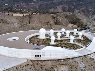 Entrada a Galáctica con Guía