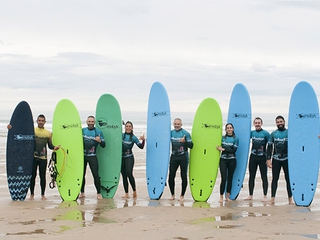 Clases de surf varios niveles en Surfadictos