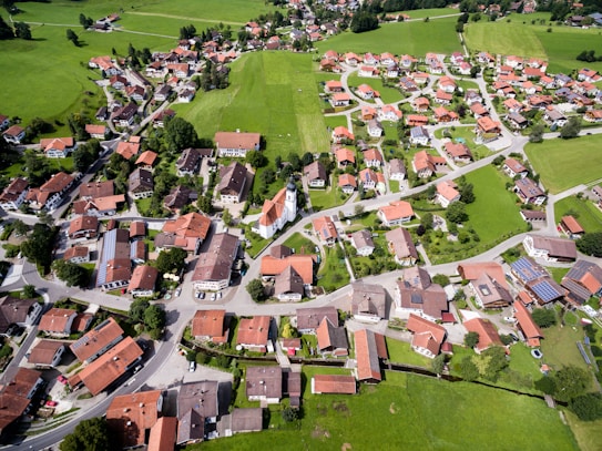 Vista aérea de un pueblo rural